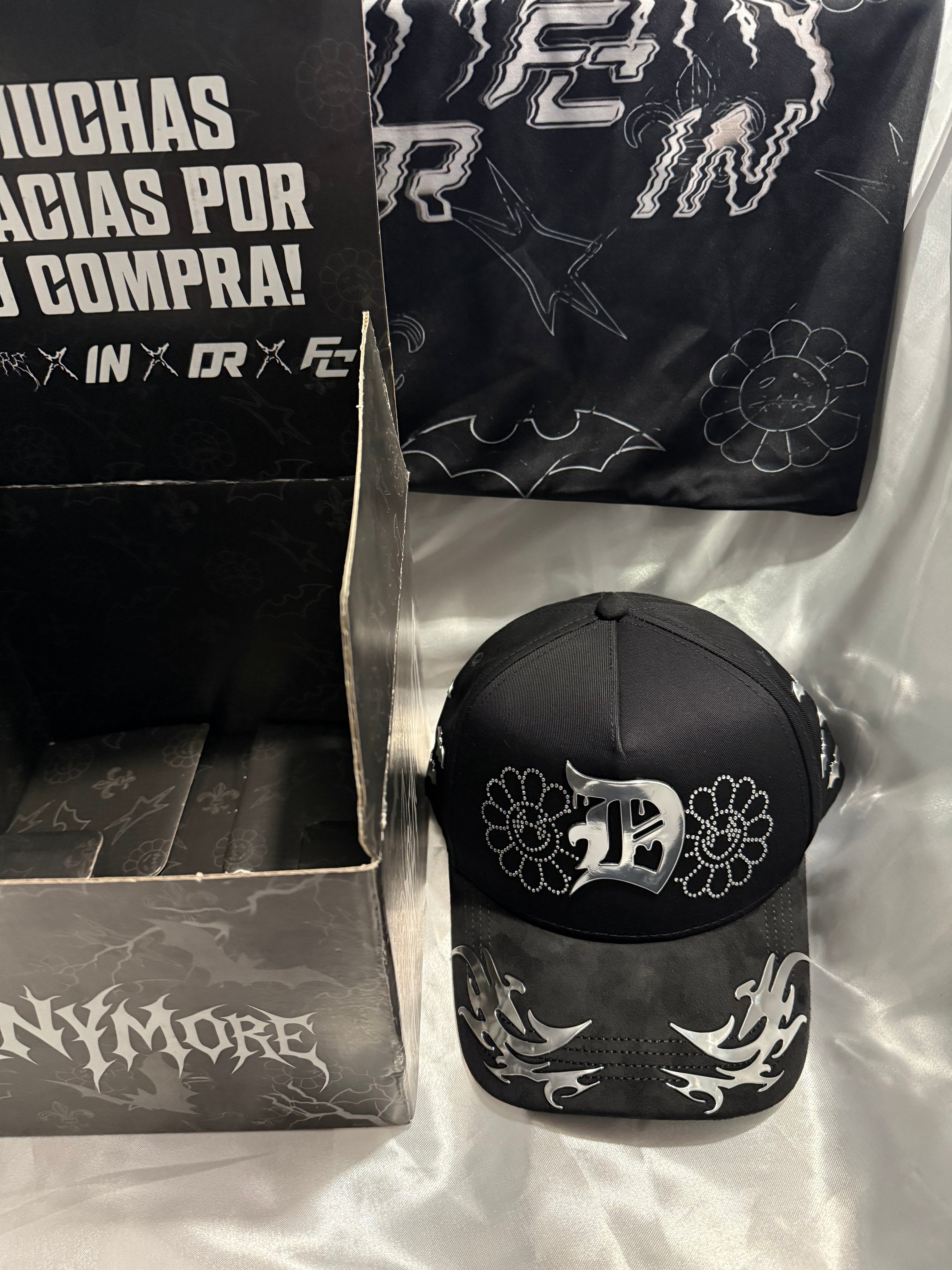 GORRA ANYMORE,FAME CLUB, INNEDIT, FC FULL SET