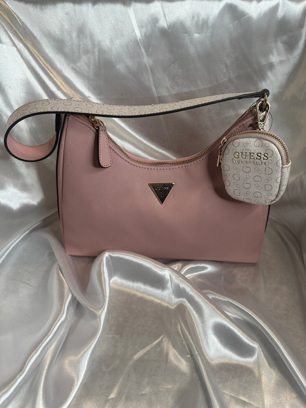 BOLSA GUESS CON CUBRE POLVO