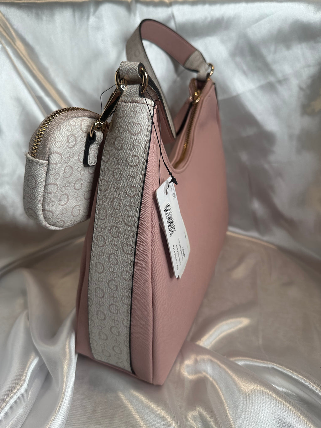 BOLSA GUESS CON CUBRE POLVO